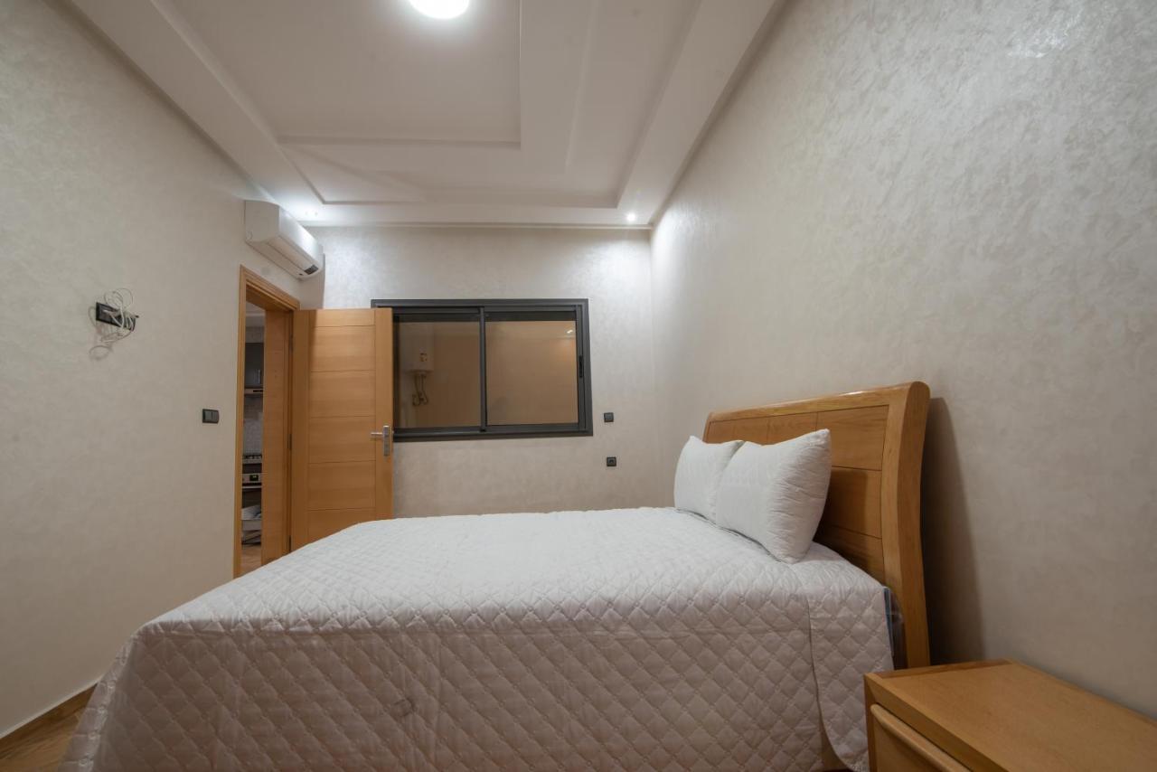Adam'S Apartments,Self Checkin 6 Mins To Beach Downtown Fiber Optic Wifi Free Parking Same Rules As Hotels อกาดีร์ ภายนอก รูปภาพ